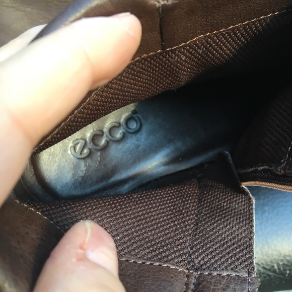 Ecco Brown leather booties • size 37 EUC - Picture 4 of 10